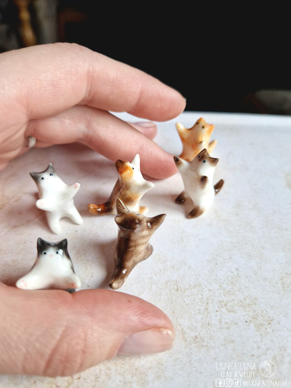Handmade teeny tiny ceramic cat figurines. Hug cat figurine. Miniature custom cat sculpture by Inna Kapitun 1